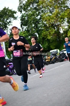 Runner Photo 4113511