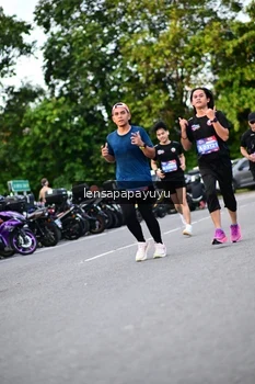 Runner Photo 4113533