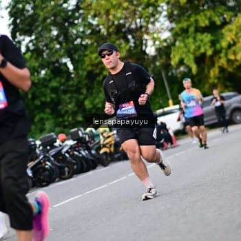 Runner Photo 4113547