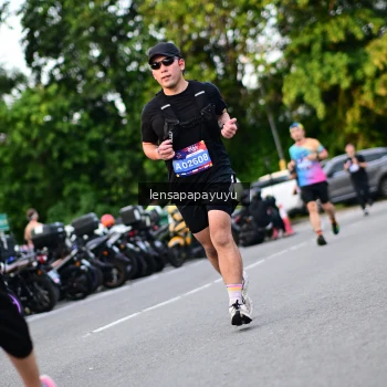 Runner Photo 4113551