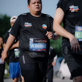 Runner Photo 4114095