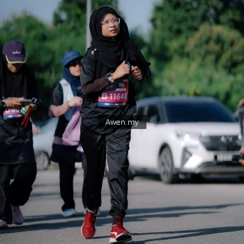 Runner Photo 4114113
