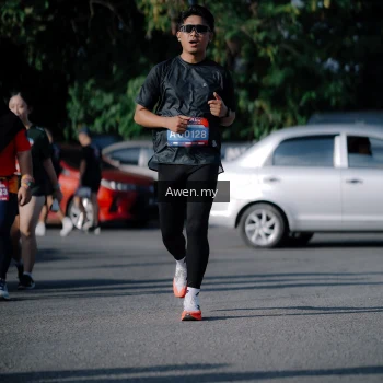 Runner Photo 4114226