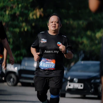 Runner Photo 4114537