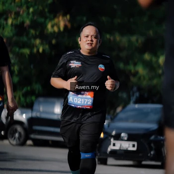 Runner Photo 4114540