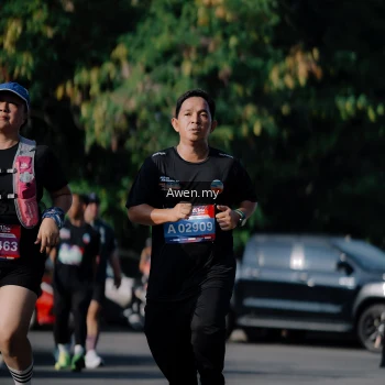 Runner Photo 4114546