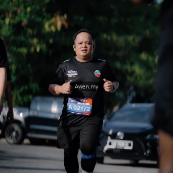 Runner Photo 4114564