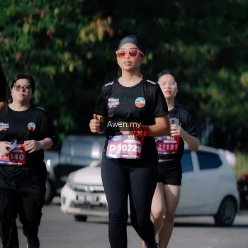 Runner Photo 4114575