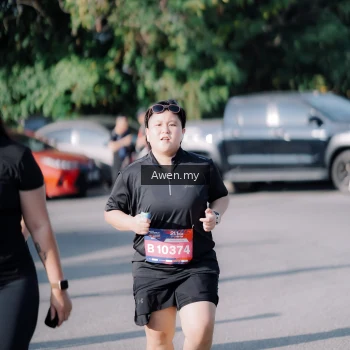Runner Photo 4114599