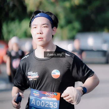 Runner Photo 4114616