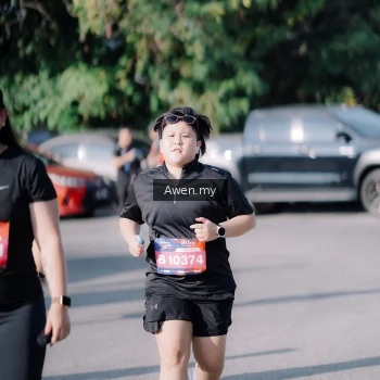 Runner Photo 4114619