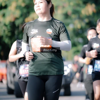 Runner Photo 4114657