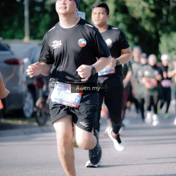 Runner Photo 4114671
