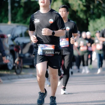 Runner Photo 4114679