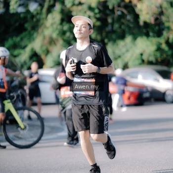 Runner Photo 4114707