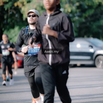 Runner Photo 4114743