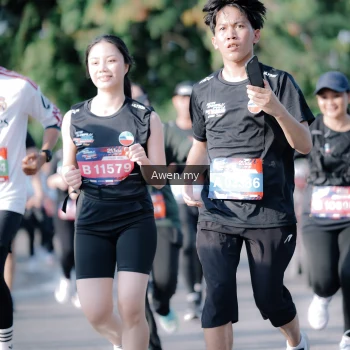 Runner Photo 4114781