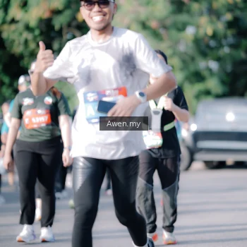 Runner Photo 4114786