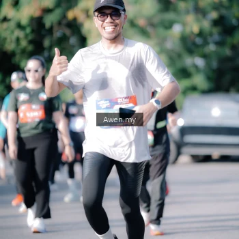 Runner Photo 4114806