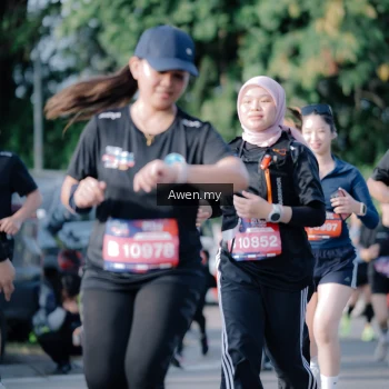 Runner Photo 4114848