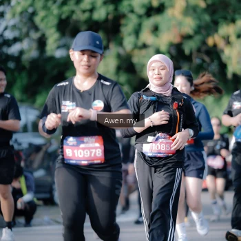 Runner Photo 4114867