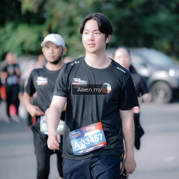 Runner Photo 4114868