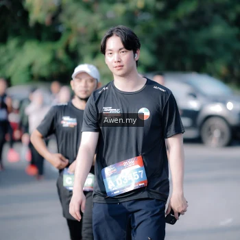 Runner Photo 4114880