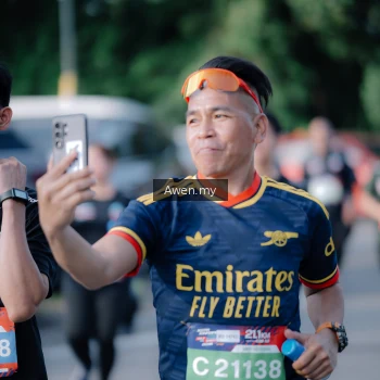 Runner Photo 4114912