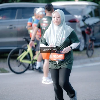 Runner Photo 4115053