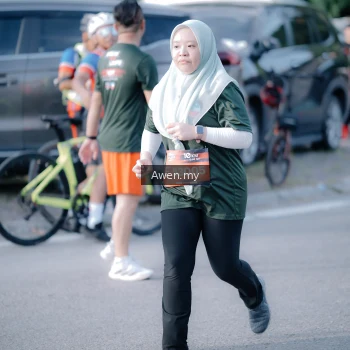 Runner Photo 4115063