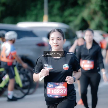 Runner Photo 4115123