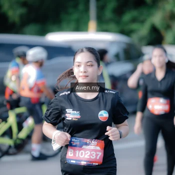 Runner Photo 4115137