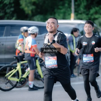 Runner Photo 4115142