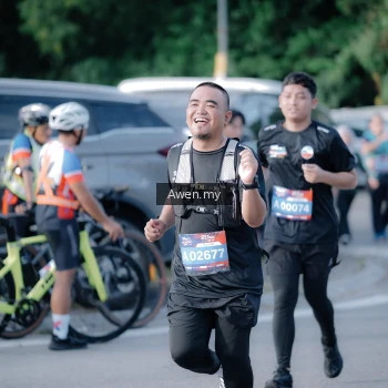 Runner Photo 4115158