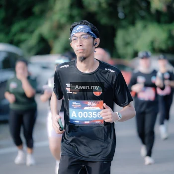 Runner Photo 4115174