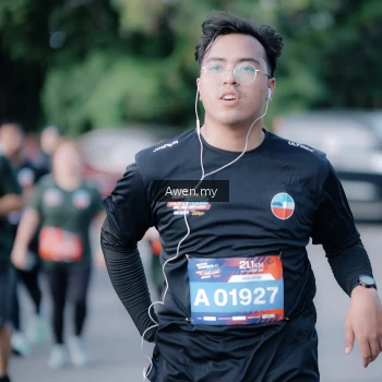 Runner Photo 4115205