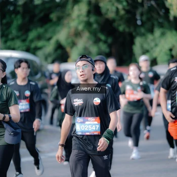Runner Photo 4115236
