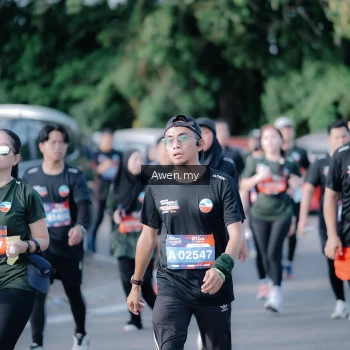 Runner Photo 4115244