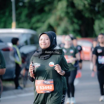 Runner Photo 4115255