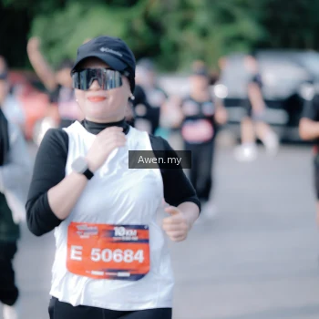 Runner Photo 4115262