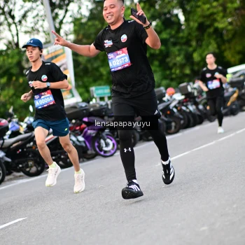 Runner Photo 4115284