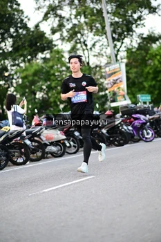 Runner Photo 4115289