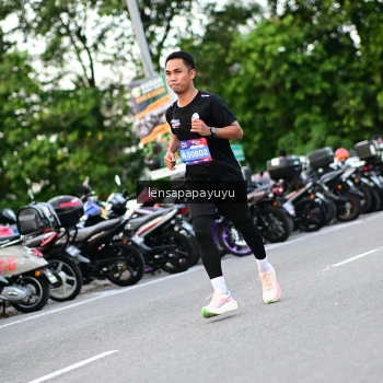 Runner Photo 4115306