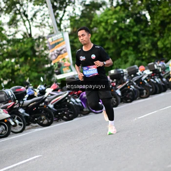 Runner Photo 4115313