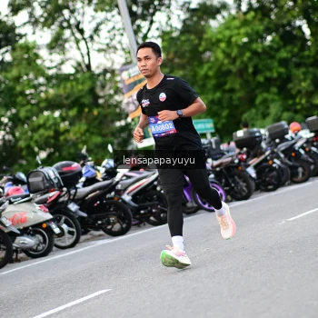Runner Photo 4115317