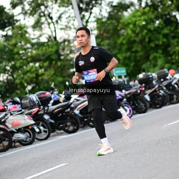 Runner Photo 4115318
