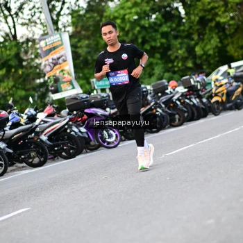 Runner Photo 4115329