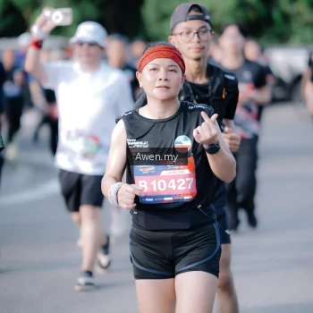 Runner Photo 4115350