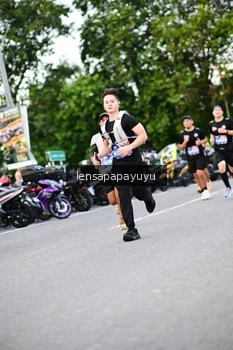 Runner Photo 4115366