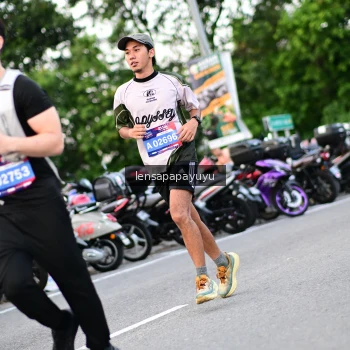 Runner Photo 4115372